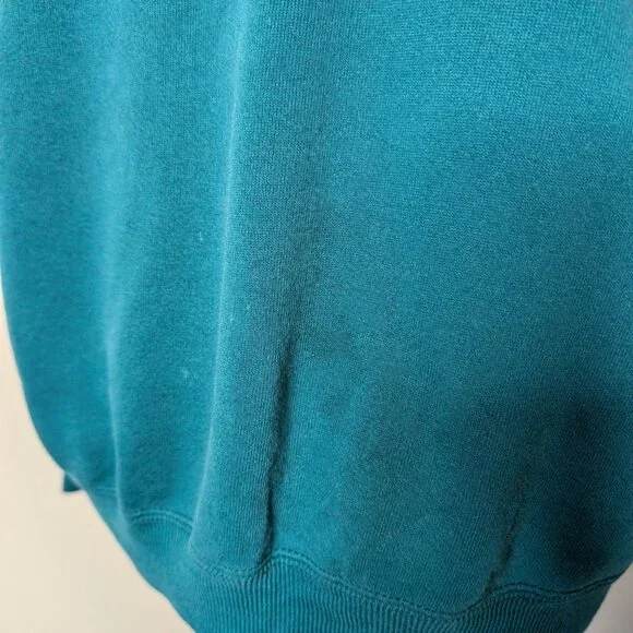 Sold ❌❌❌❌Vintage 90s Guess Sweater - Picture 2 of 5